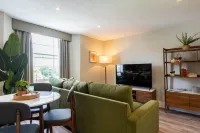 Wellington Place | 3 Bedroom Apartment (No.4)