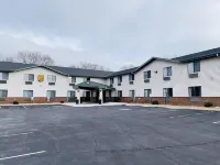 Super 8 by Wyndham Shakopee - 2-Star
