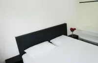 Double Room for a Couple - Airport Shuttle