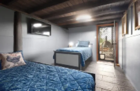 Secluded Getaway – Cabin & Barn Stay7 minutes from beautiful Valla beach