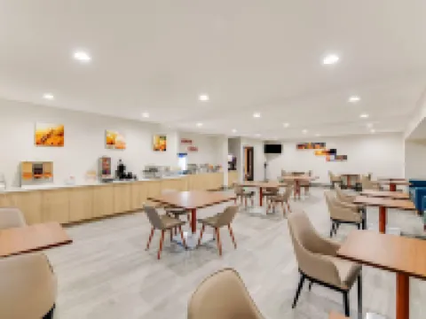 Comfort Inn & Suites Weston - Wausau Hotels in Weston