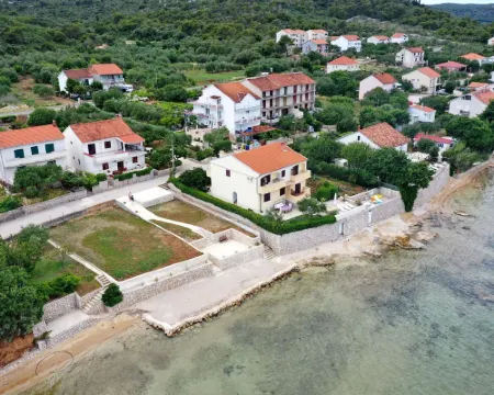 Apartment Blazenka Hotels in Tkon