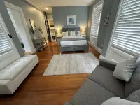 Spacious Suite 1 Bed/ 1 Bath/ Pullouts Sofas - Unit 5 1 Bedroom Apts - Balcony