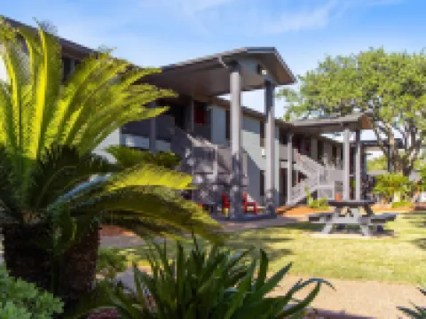 Econo Lodge Inn & Suites Fulton - Rockport Hotels in Fulton