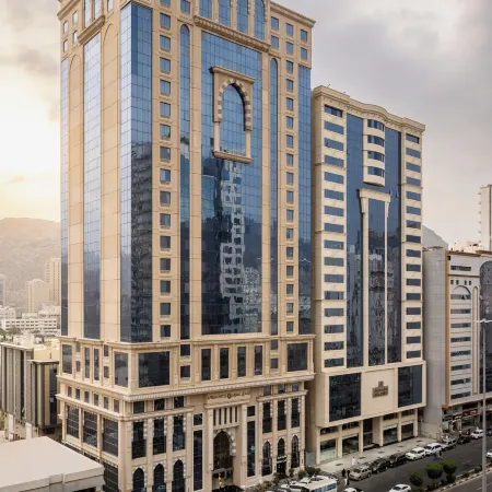 Afraa Hotel Al Aziziya Отели рядом с достопримечательностью «Долина Мина»