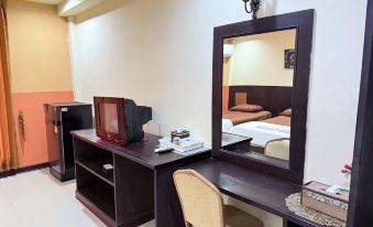Nongbua Greenview Hotel
