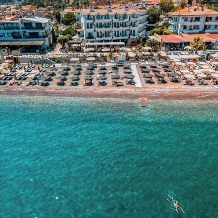 Diplomat Suites