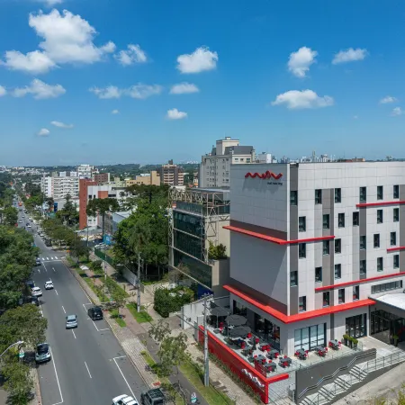 Hotel Moov Curitiba Отели рядом с достопримечательностью «Батл»