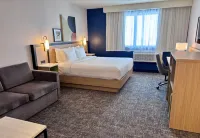 希爾頓旗下Spark蒙特婁布羅瑟德飯店