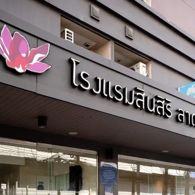 Synsiri 3 Ladprao 83 Các khách sạn gần Suthep and Son Aquarium Company Limited