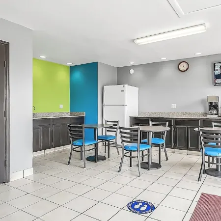 SureStay Hotel by Best Western Oklahoma City West
