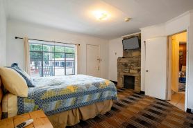 Lloyd's On The River Country Inn By Oyo