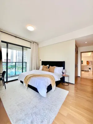 Luxurious 2-Bedroom Apartment with Full Accessibility in Nairobi - Boutique