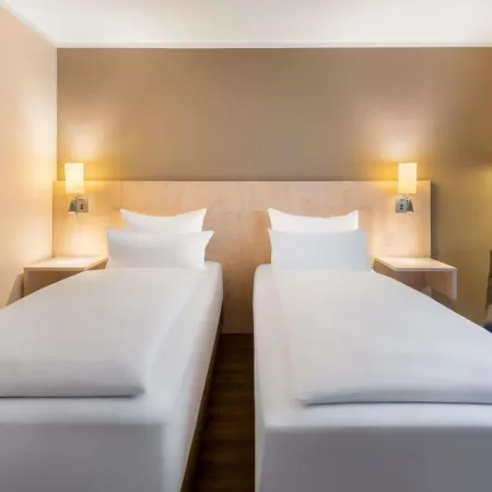 Sunday Hotel Bielefeld Standard Twin Room