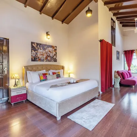 Alaya Stays Rainmist 4BHK PetFriendly