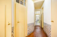 GuestReady - Apto Clássico da Família Portuguesa em Alfama Boémia