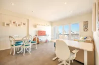 GuestReady - Seaview in Costa da Caparica