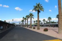 藍鋯石汽車旅館