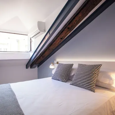 Gran Central Suites Hotels near Edificio Espana