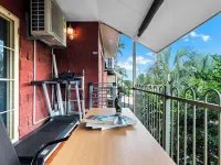 Bright Cozy Apartment Central - Modern Hotels in Millner
