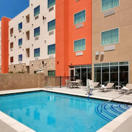 La Quinta Inn and Suites by Wyndham Corpus Christi I-37 NW