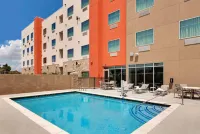 La Quinta Inn and Suites by Wyndham Corpus Christi I-37 NW