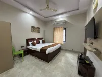 Misti Pool And Resort