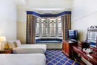 Carrington Hotel - balcony