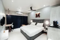Hotel Lee Garden Near to Blue Flag Beach 500 Mtrs