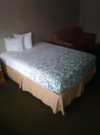 Home Town Inn - 2-Star