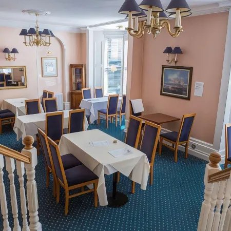 Yelf's Hotel