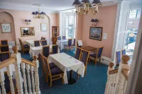 Yelf's Hotel