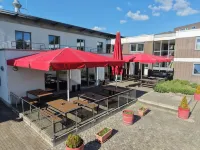 Tunici Team Hotel Hotels near بيلشتات