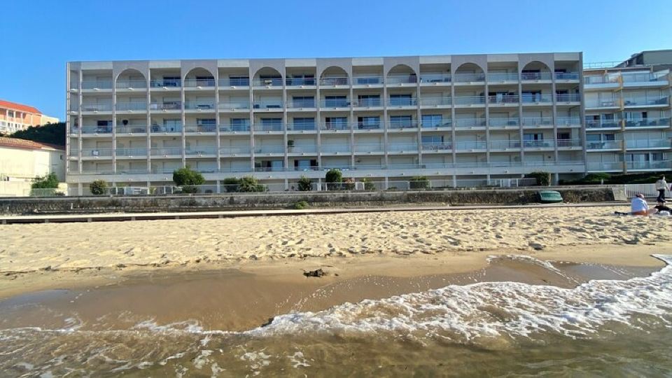 Beautiful apartment with magnificent sea view