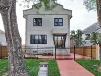 Calming 1Bedroom Units with Balcony and City View - Daireler