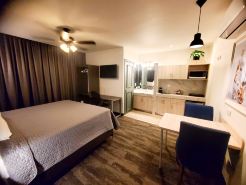Barrio Inn Padre Mier Hostal & Suites