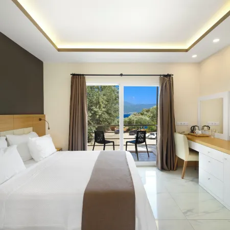 Blanca Beach Hotel