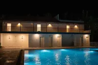 Rock Retreat - Pools