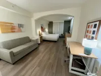 Spark by Hilton Galloway - Atlantic City, NJ - Hot Tub