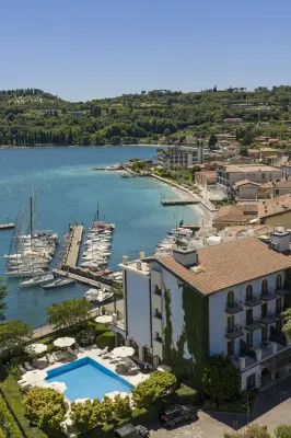 Bellerive Lifestyle Hotel - parking