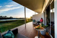 Ulverstone River Edge HolidayApartments - Wifi