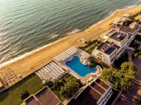 AluaSun Helios Beach - All Inclusive - Beach