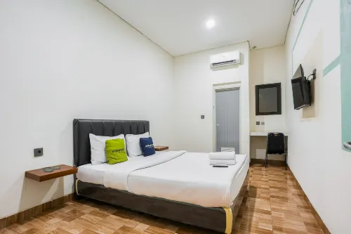 Urbanview Hotel Aloevera Pontianak - 2-Star