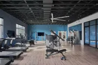 Landing Beautiful 1bd, Courtyard, Clubhouse - مسبح