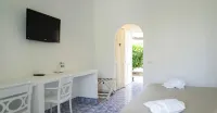 Hotiday Vulcano Porto - Pools