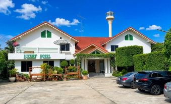 Luxury Hotel