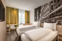 Super 8 by Wyndham Augsburg - Wifi