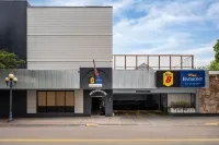 Baymont by Wyndham Great Falls City Center - parking