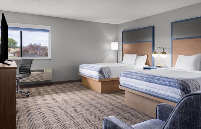AmericInn by Wyndham Marshfield