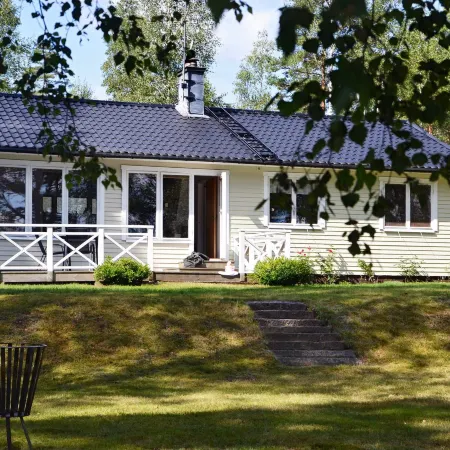 4 person holiday home in GISLAVED-By Traum Hotels in Gislavedin kunta